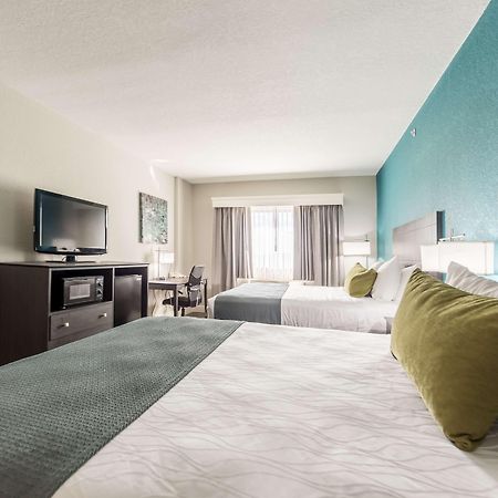 Best Western Plus Sebastian Hotel & Suites Exterior photo