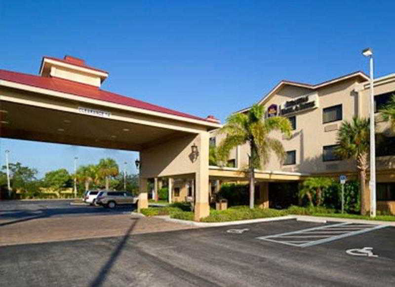 Best Western Plus Sebastian Hotel & Suites Exterior photo